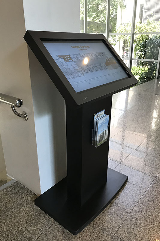 Touch screen kiosk